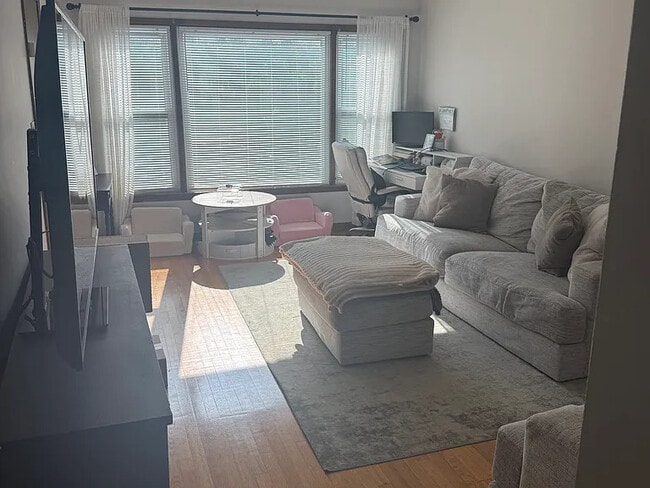 Photo - 3734 Ridgeland Ave Unit Apt. 1