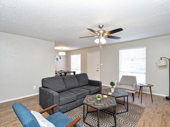 Photo - Maple Arms Apartments