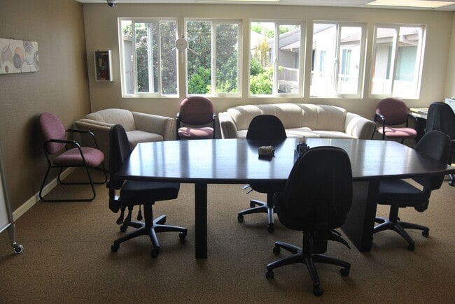 Photo - Stonegate Village Apartments & Townhomes