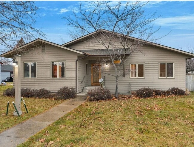 Building Photo - Great 3br Home Near UM Available ASAP