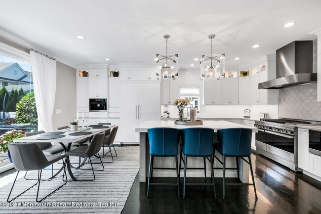 Photo - 2211 3rd Ave