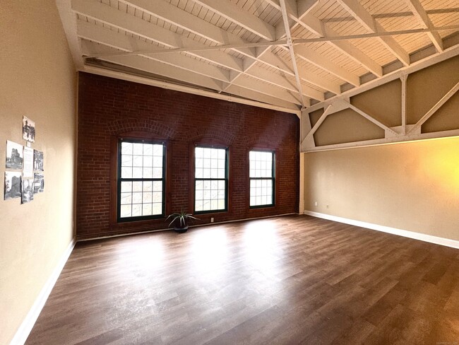 Photo - 1 Front St Unit 113