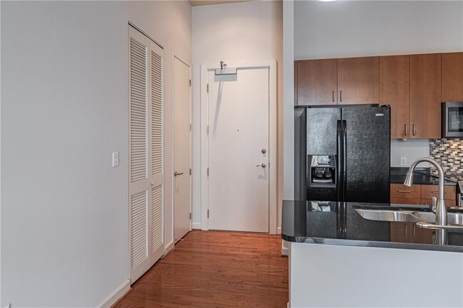 Building Photo - 711 Cosmopolitan Dr NE Unit 436 Rental