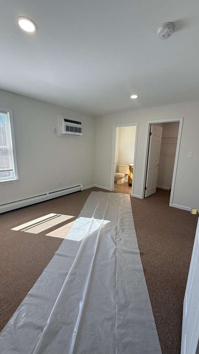 Photo - 91 Cloverdale Ave