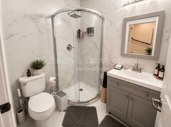 Photo - 2503 S Calumet Ave
