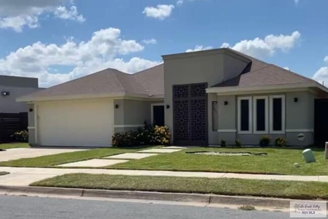 6823 Stone Oak