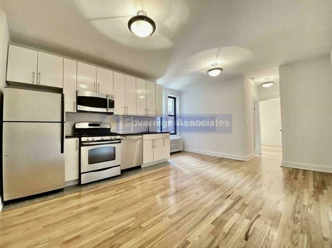 Building Photo - 660 Fort Washington Ave Rental