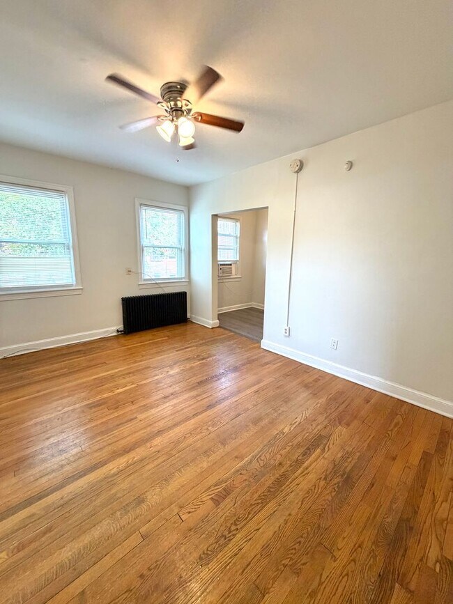 Photo - 116 44th Street NE