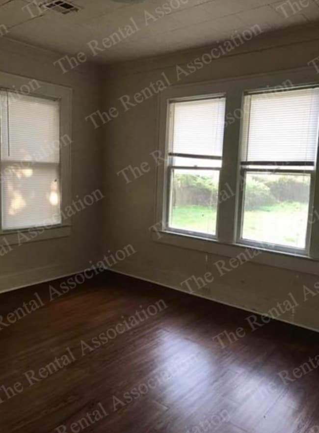 Photo - 1505 Trenton St