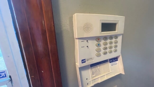 Photo - 63 -65 Wisteria St