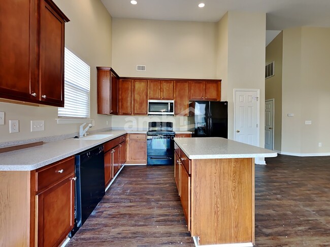 Photo - 2993 Nantuckett Ave