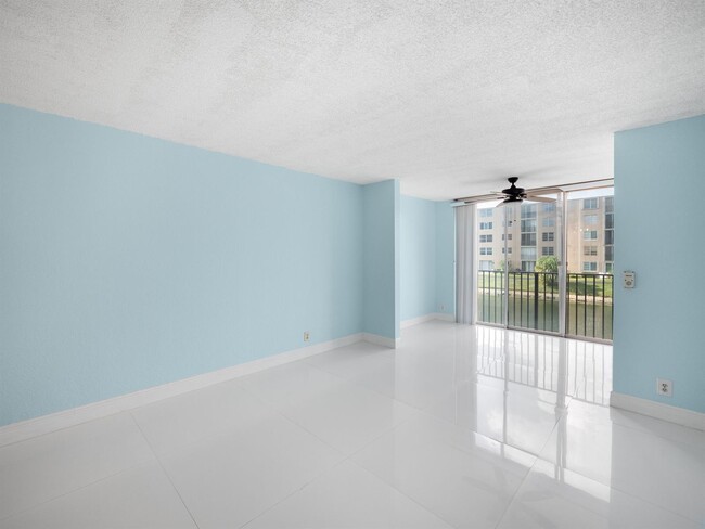 Photo - 7740 NW 50th St Condominio Unidad 208