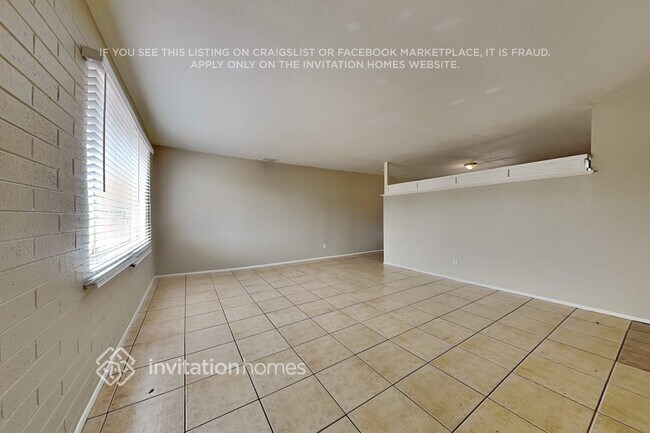 Photo - 5611 N 65th Ave