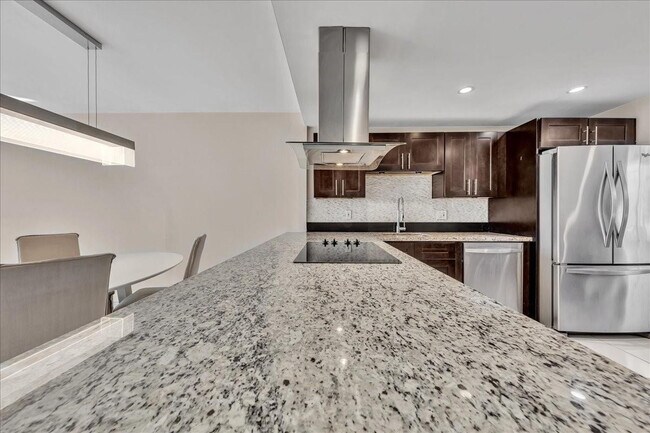 Photo - 3520 Oaks Way Unit 306