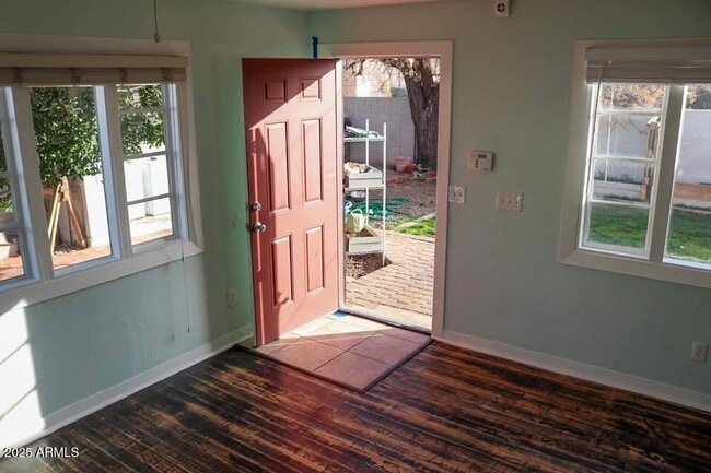 Photo - 1329 W Fillmore St