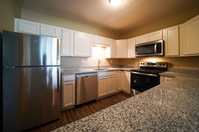Photo - High Meadows - Newly Remodeled  1 bed,1 ba... House