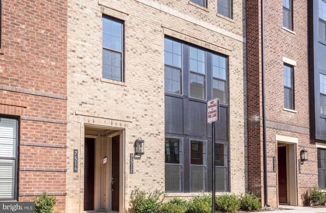 Building Photo - 7512 Sawyer Farm Wy