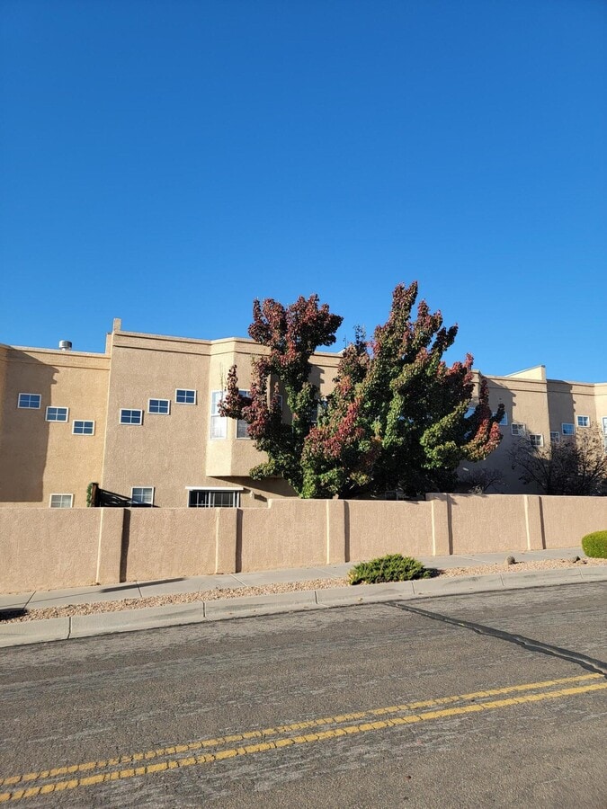 Photo - 4904 Serena Cir NE Townhome