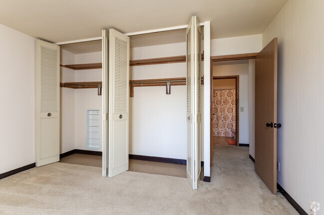 2BR, 1BA