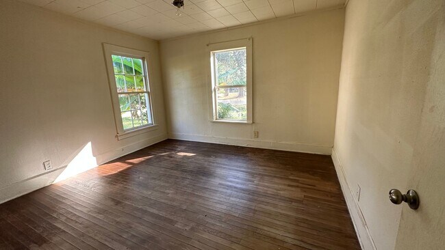 Photo - Cute 3 bedroom home!