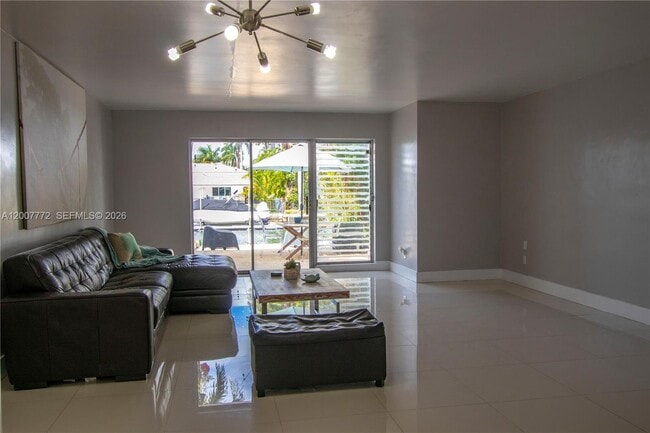 Photo - 2117 NE 123rd St