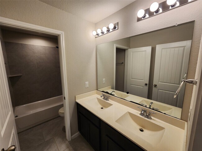 Photo - 1310 Central Heights Dr