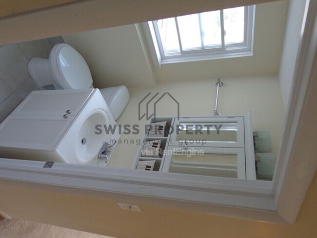 Photo - 2514 Lipton Rd