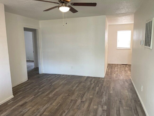 Photo - New paint, 3 bed 1 bath 1 car in SE Okc!