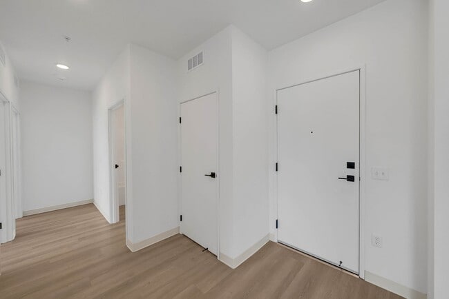 Photo - The Windsor - Windsor Heights