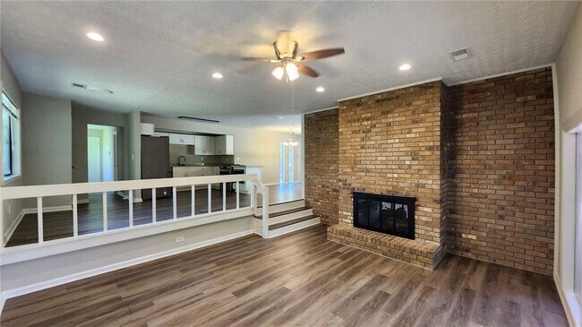 Photo - 1693 Briarbend Ct