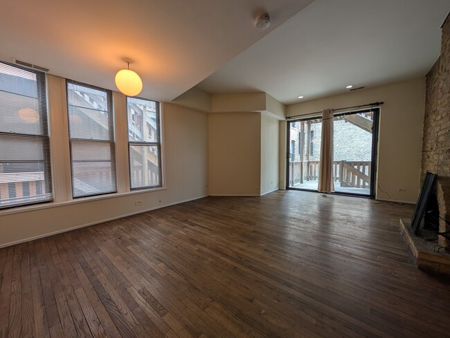 Photo - 604 W Surf St Apartments Unit 2904-3