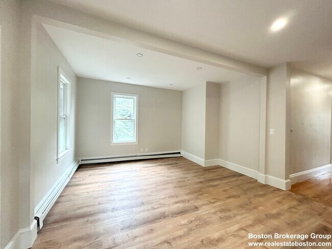 Photo - 102 Buttonwood St Unit 3