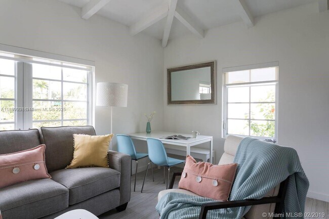 Photo - 1450 Meridian Ave Unidad 201