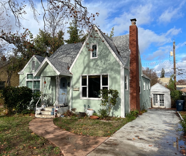 Photo - 4533 D St Casa