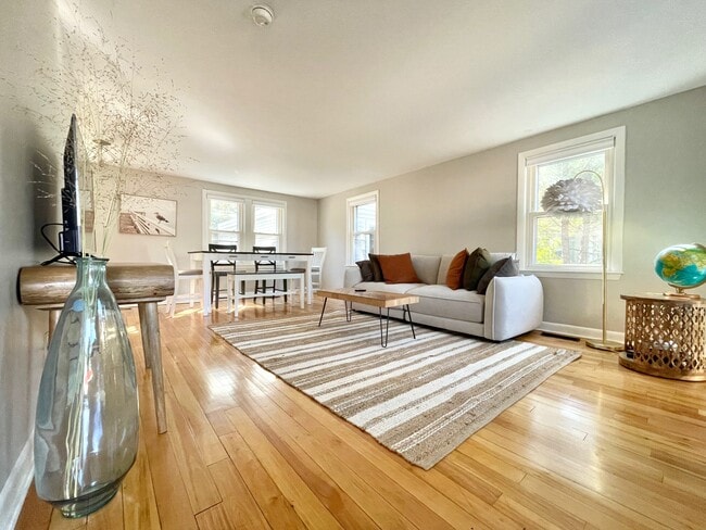 Photo - 13 Krampf Cir