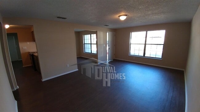 Photo - 2620 Kenwood Dr W