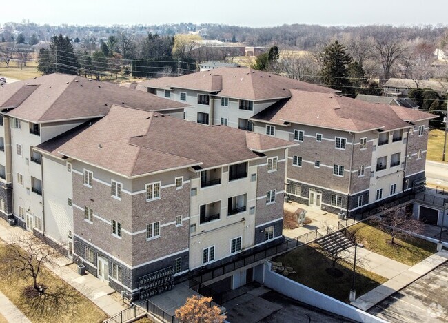 Building Photo - The Commons of Foxboro Rental