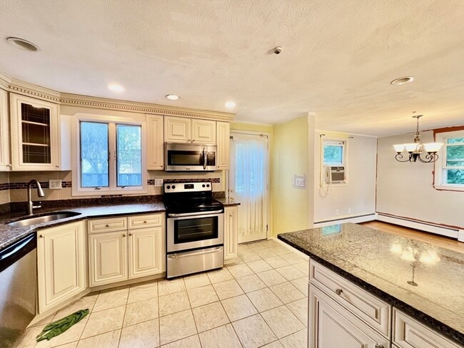 Photo - 7-9 Stephanie Cir