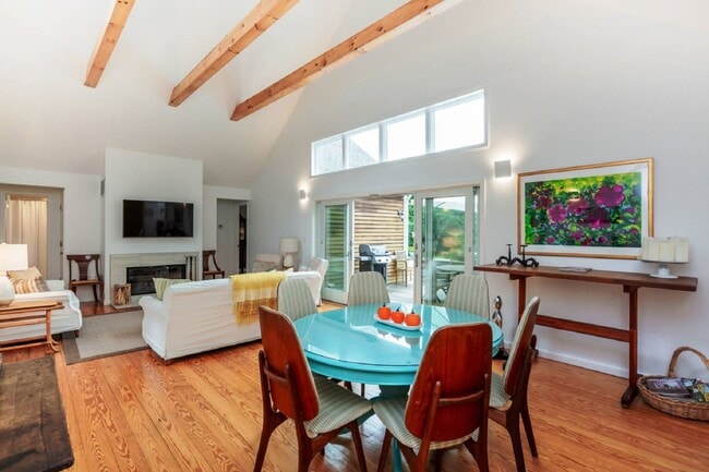 Photo - 55 Hildreth Ln