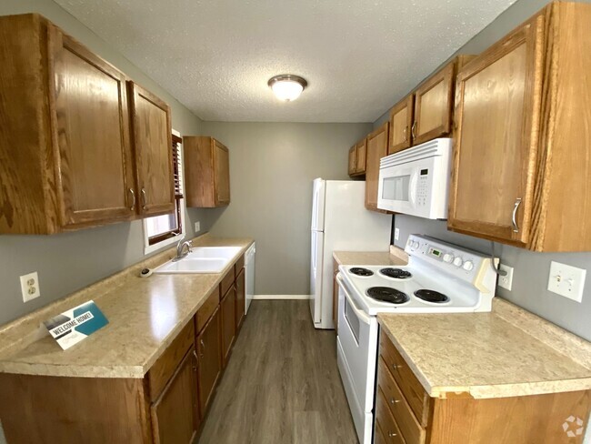 Building Photo - 3 Bedroom Townhome in West Fargo!