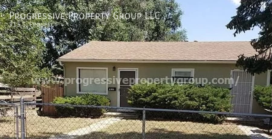 913 S. Prospect- - 913 S. Prospect-