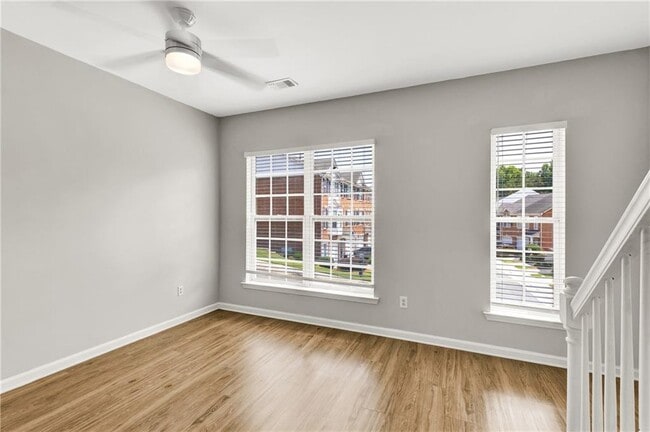 Photo - 3160 Mill Springs Cir NE