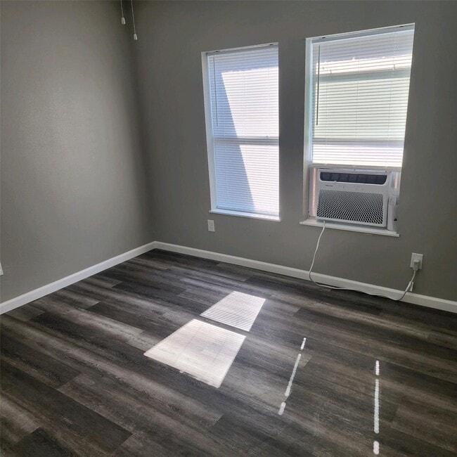 Photo - 122 Pineview Dr