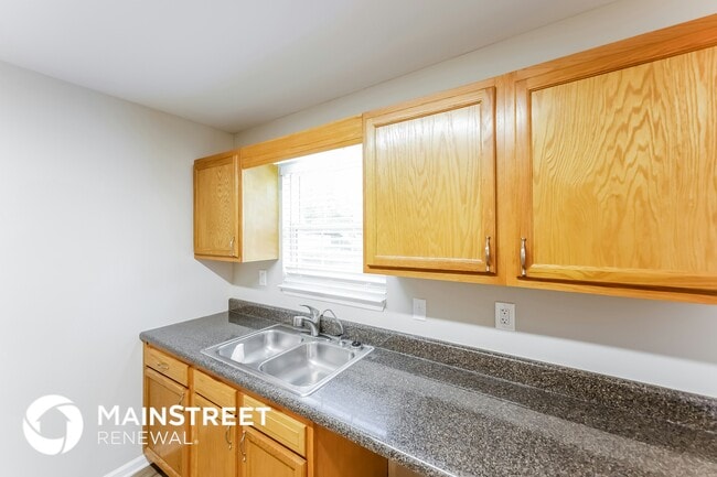 Photo - 1336 Railroad Dr