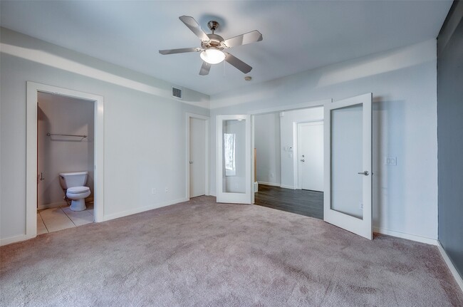 Photo - 1729 Reinerman St