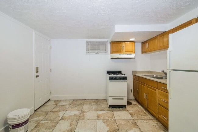 Photo - 2332 Eccles Ave Unit #3