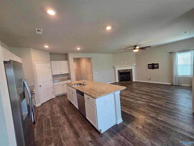 Photo - 105 Fellington Ct