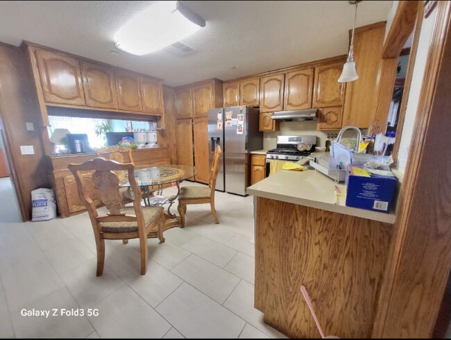 Photo - 3852 Alder Pl