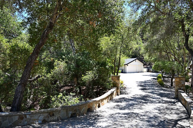 Building Photo - 1097 Camino Viejo Rental