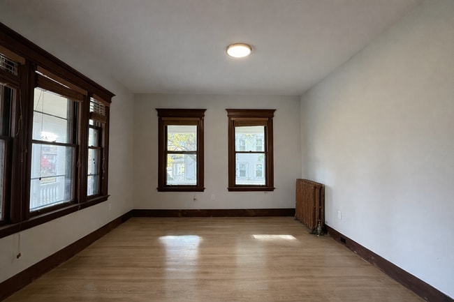 Living Room - 249 Fairfield Ave Unit 1st Fl